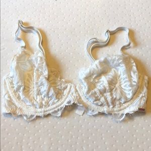 Unlined Victoria’s Secret bra